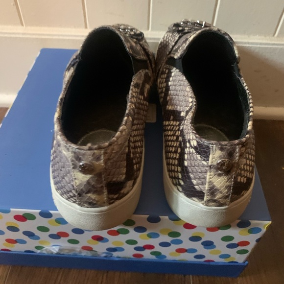 Michael Kors Flats - Picture 3 of 6